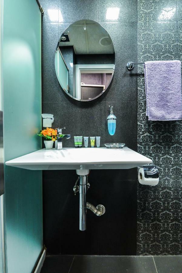 Champs-Elysees Sofia 2-Bdr, 2-Bthr Tsar Simeon Suite By Flat Mаnager ภายนอก รูปภาพ